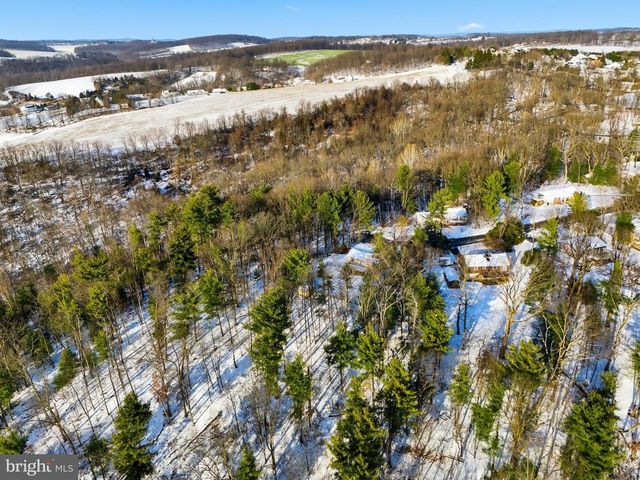 276 OAKBROOK DR, Felton, PA 17322