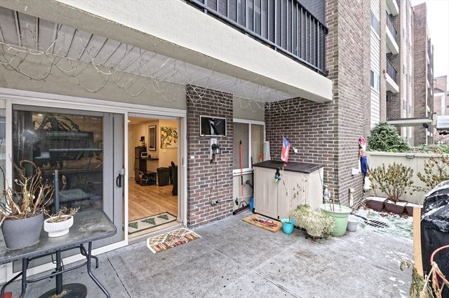 66 Main St 16A, Stoneham, MA 02180