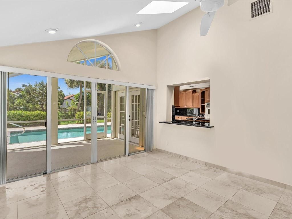 Image 14 of property listing at 7222 Carmel Court, Boca Raton, FL 33433