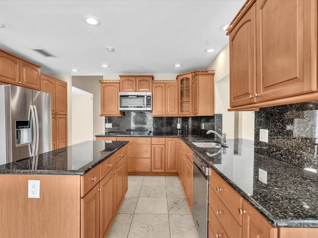 Image 17 of property listing at 7222 Carmel Court, Boca Raton, FL 33433