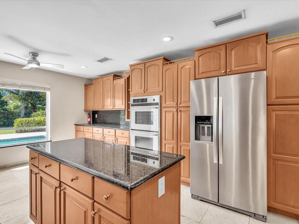 Image 19 of property listing at 7222 Carmel Court, Boca Raton, FL 33433