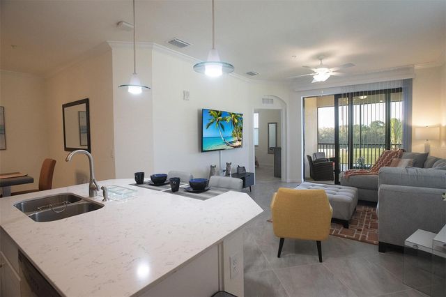 17724 GAWTHROP DRIVE 308, Bradenton, FL 34211
