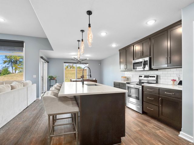 10205 Battle Run Way, Fort Wayne, IN 46835