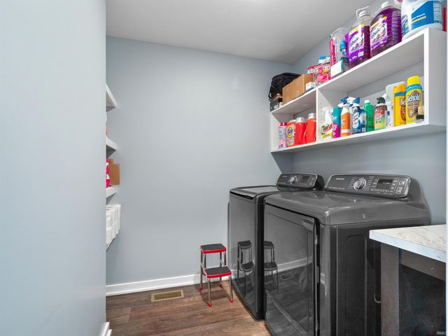 10205 Battle Run Way, Fort Wayne, IN 46835