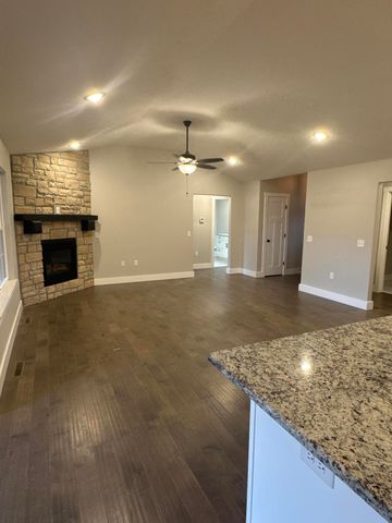 301 S Aspen Street, Buffalo, MO 65622