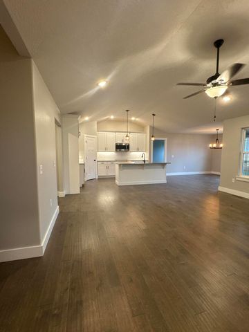 301 S Aspen Street, Buffalo, MO 65622