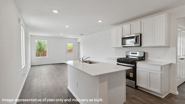 104 Nokota Drive, Leonard, TX 75452