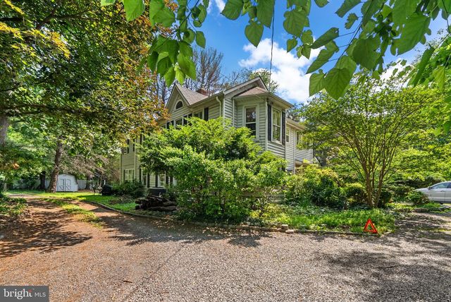 13321 TRAVILAH RD, Potomac, MD 20854