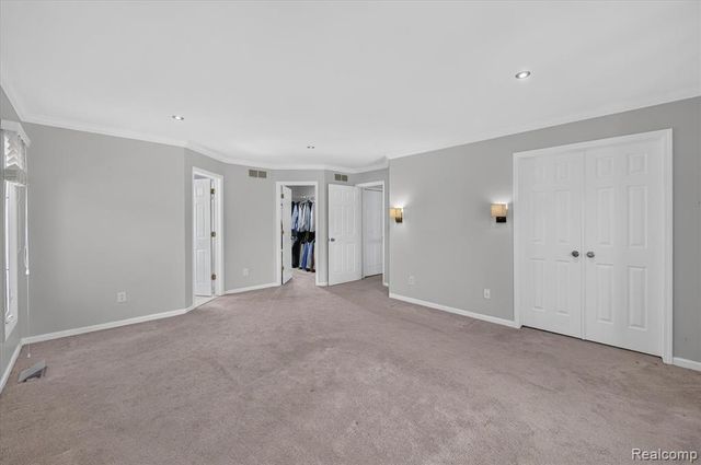 22649 Foxmoor Drive, Novi, MI 48374