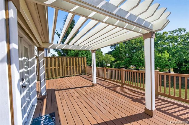 22649 Foxmoor Drive, Novi, MI 48374