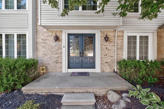 22649 Foxmoor Drive, Novi, MI 48374