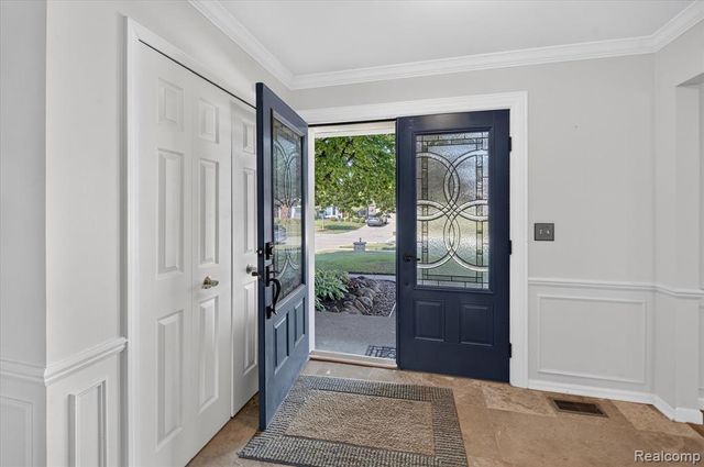 22649 Foxmoor Drive, Novi, MI 48374