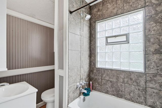 6228 Cortelyou Avenue, Cincinnati, OH 45213