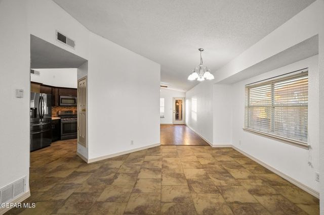 881 Dakota River Avenue, El Paso, TX 79932