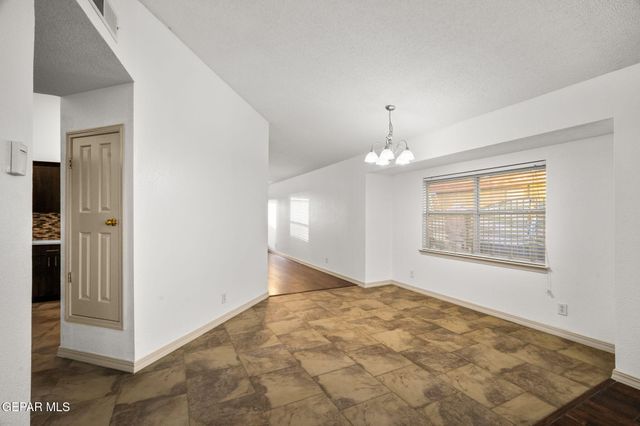 881 Dakota River Avenue, El Paso, TX 79932