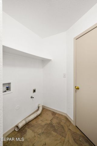 881 Dakota River Avenue, El Paso, TX 79932