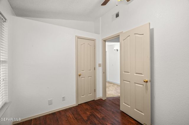 881 Dakota River Avenue, El Paso, TX 79932