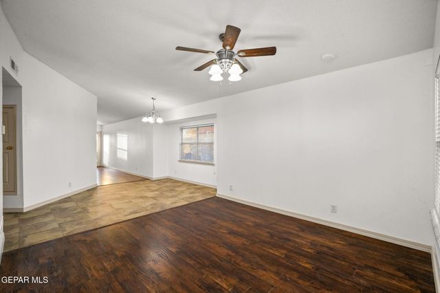 881 Dakota River Avenue, El Paso, TX 79932