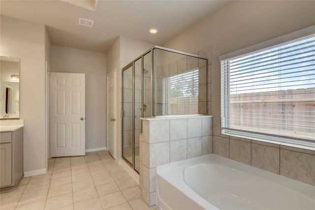 2502 Caspian Creek Lane, Iowa Colony, TX 77583