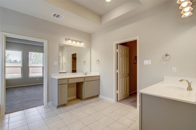 2502 Caspian Creek Lane, Iowa Colony, TX 77583