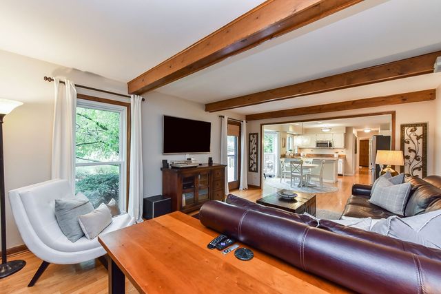 26W050 Macarthur Avenue, Wheaton, IL 60188