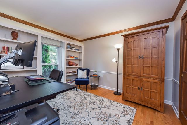 26W050 Macarthur Avenue, Wheaton, IL 60188