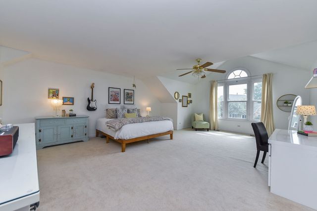 26W050 Macarthur Avenue, Wheaton, IL 60188