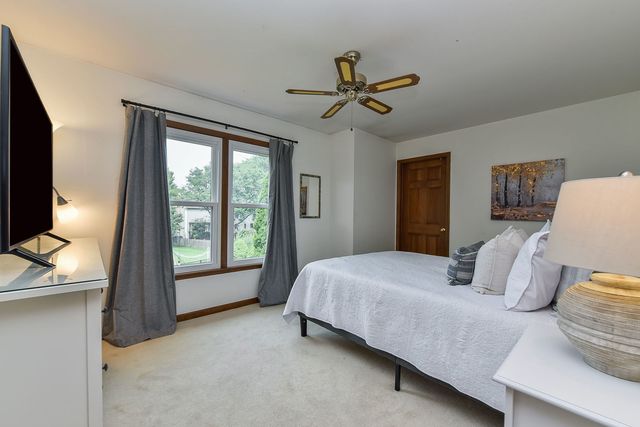 26W050 Macarthur Avenue, Wheaton, IL 60188