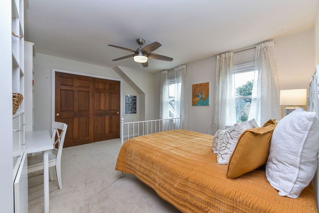 26W050 Macarthur Avenue, Wheaton, IL 60188