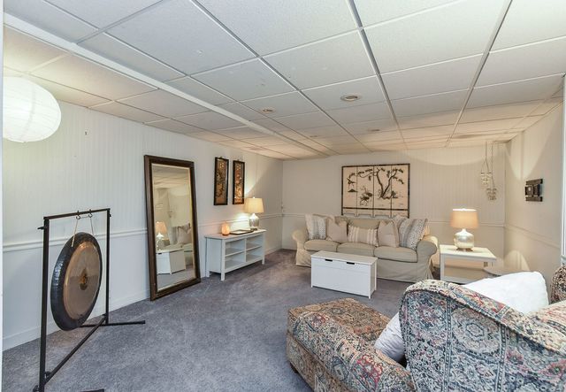 26W050 Macarthur Avenue, Wheaton, IL 60188