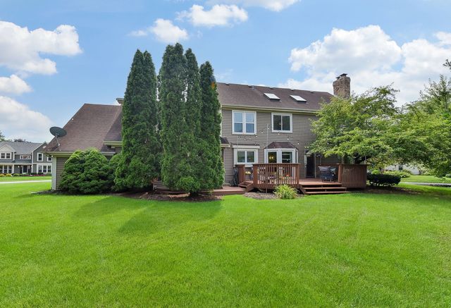 26W050 Macarthur Avenue, Wheaton, IL 60188