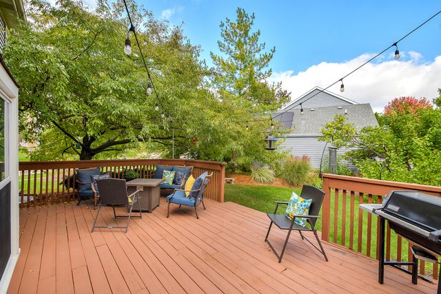 26W050 Macarthur Avenue, Wheaton, IL 60188