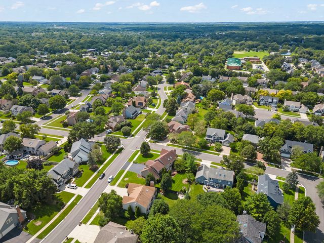 26W050 Macarthur Avenue, Wheaton, IL 60188