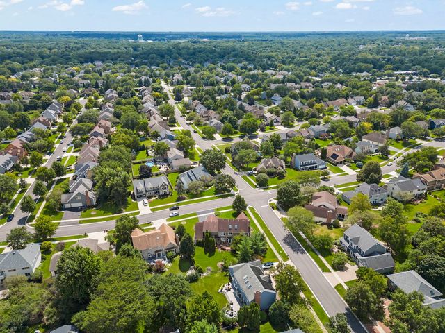 26W050 Macarthur Avenue, Wheaton, IL 60188