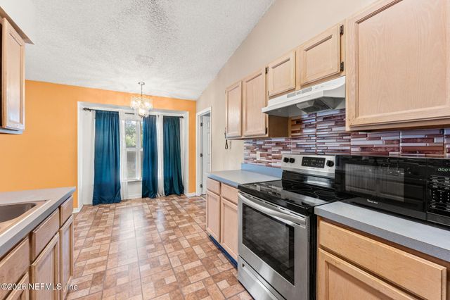 8076 CUMBERLAND GAP Trail N, Jacksonville, FL 32244