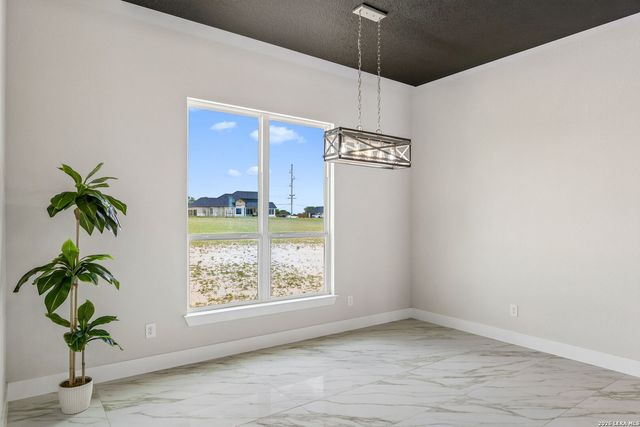 109 Summer Meadow Dr, La Vernia, TX 78121