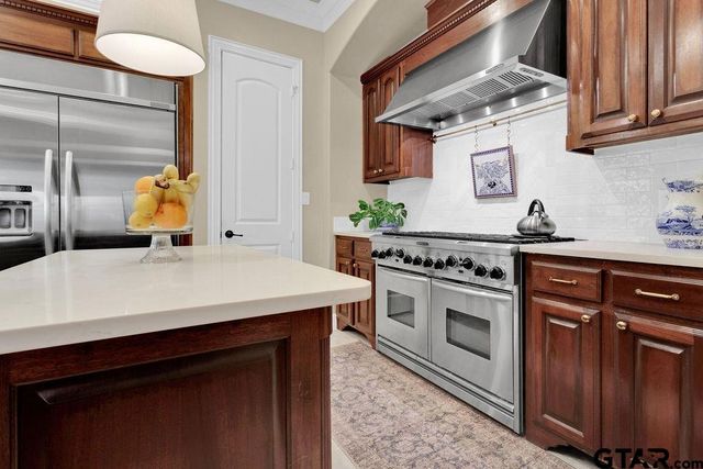 2811 Stewart Way, Tyler, TX 75709