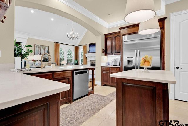 2811 Stewart Way, Tyler, TX 75709