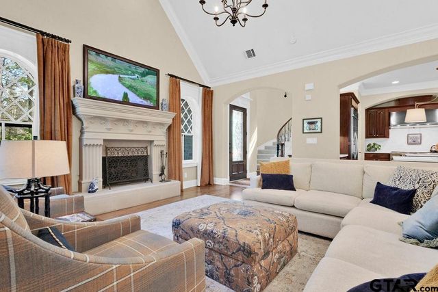 2811 Stewart Way, Tyler, TX 75709