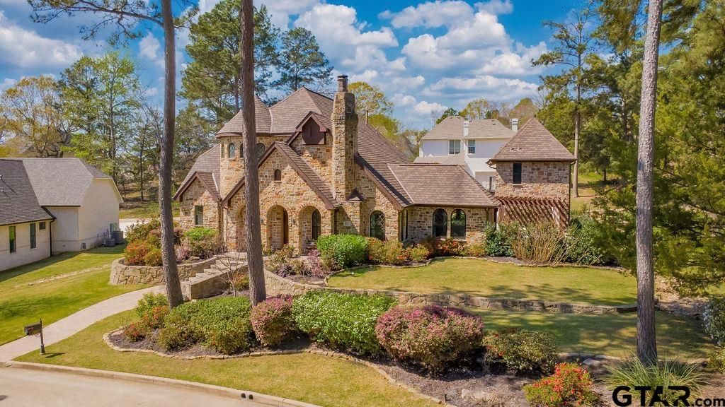 2811 Stewart Way, Tyler, TX 75709