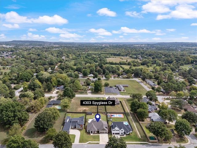 4303 Spyglasss Drive, Springdale, AR 72764