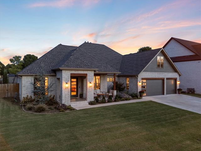 4303 Spyglasss Drive, Springdale, AR 72764