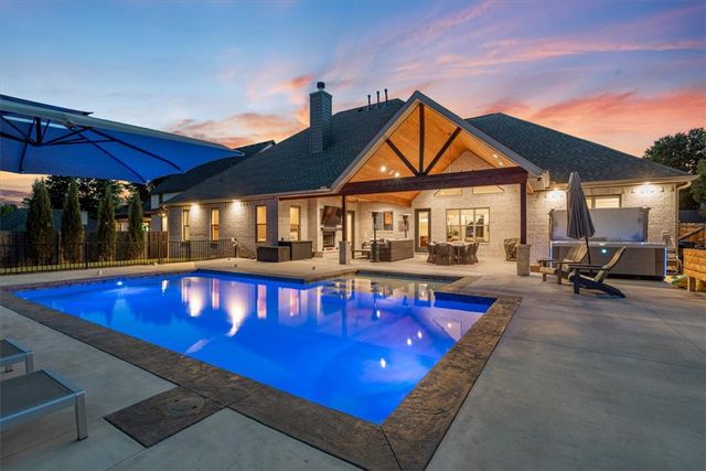 4303 Spyglasss Drive, Springdale, AR 72764