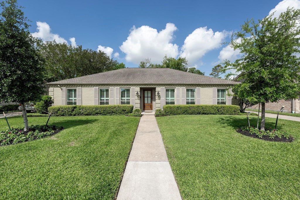 2914 Ann Arbor Drive, Houston, TX 77063