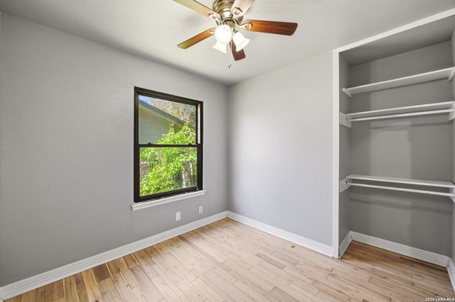 7627 GLEN VIS, San Antonio, TX 78239