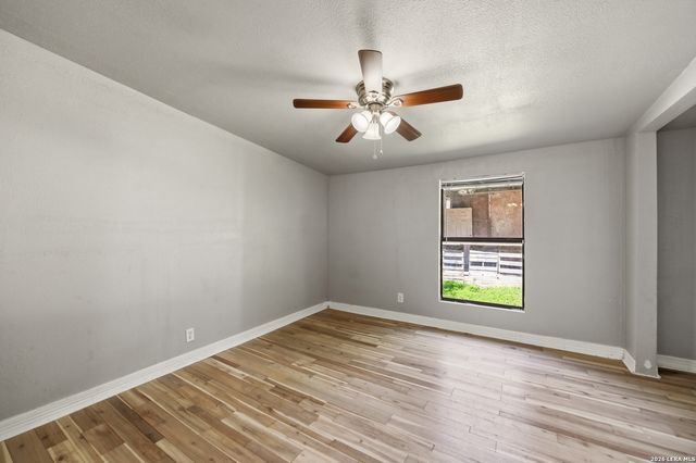 7627 GLEN VIS, San Antonio, TX 78239