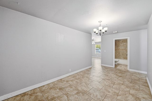 7627 GLEN VIS, San Antonio, TX 78239
