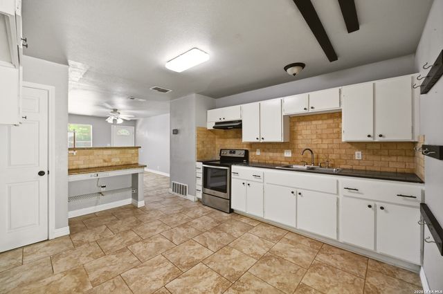 7627 GLEN VIS, San Antonio, TX 78239