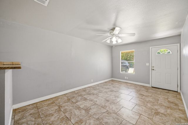 7627 GLEN VIS, San Antonio, TX 78239