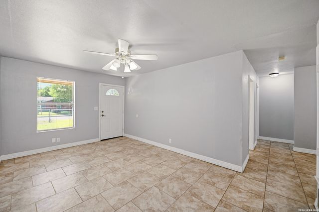 7627 GLEN VIS, San Antonio, TX 78239